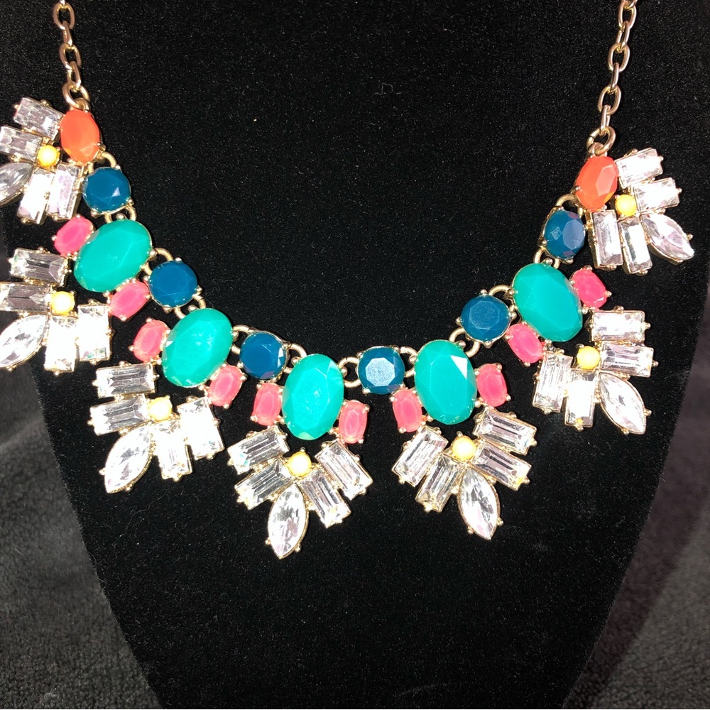 Sparkly rhinestone colored necklace
